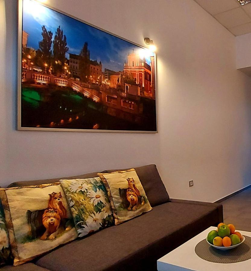 Viktor Apartment Ljubljana Bagian luar foto