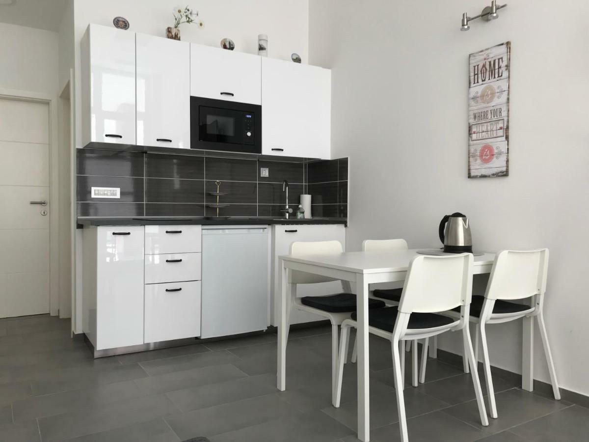 Viktor Apartment Ljubljana Bagian luar foto