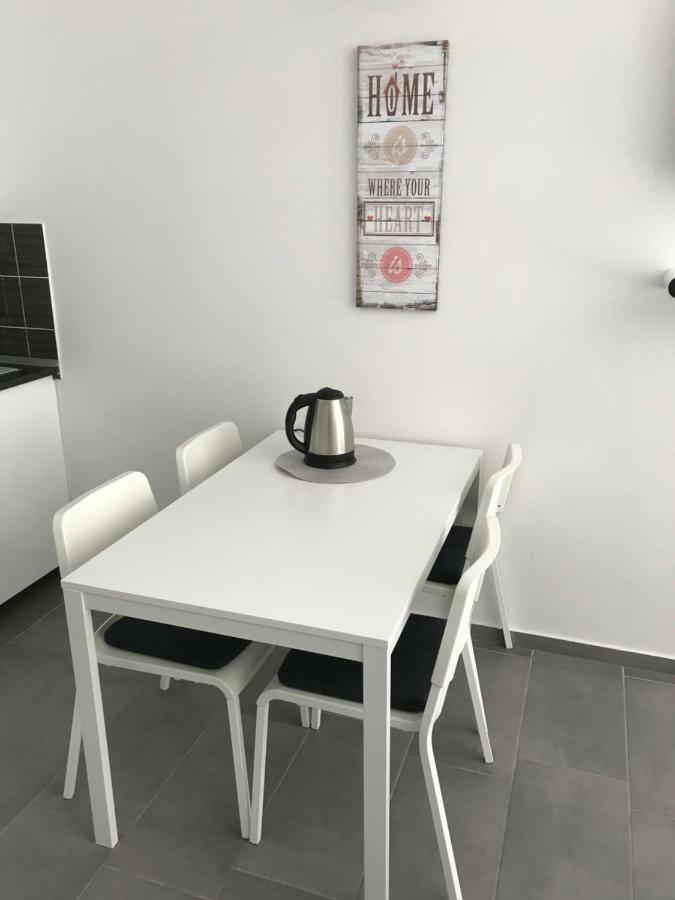 Viktor Apartment Ljubljana Bagian luar foto